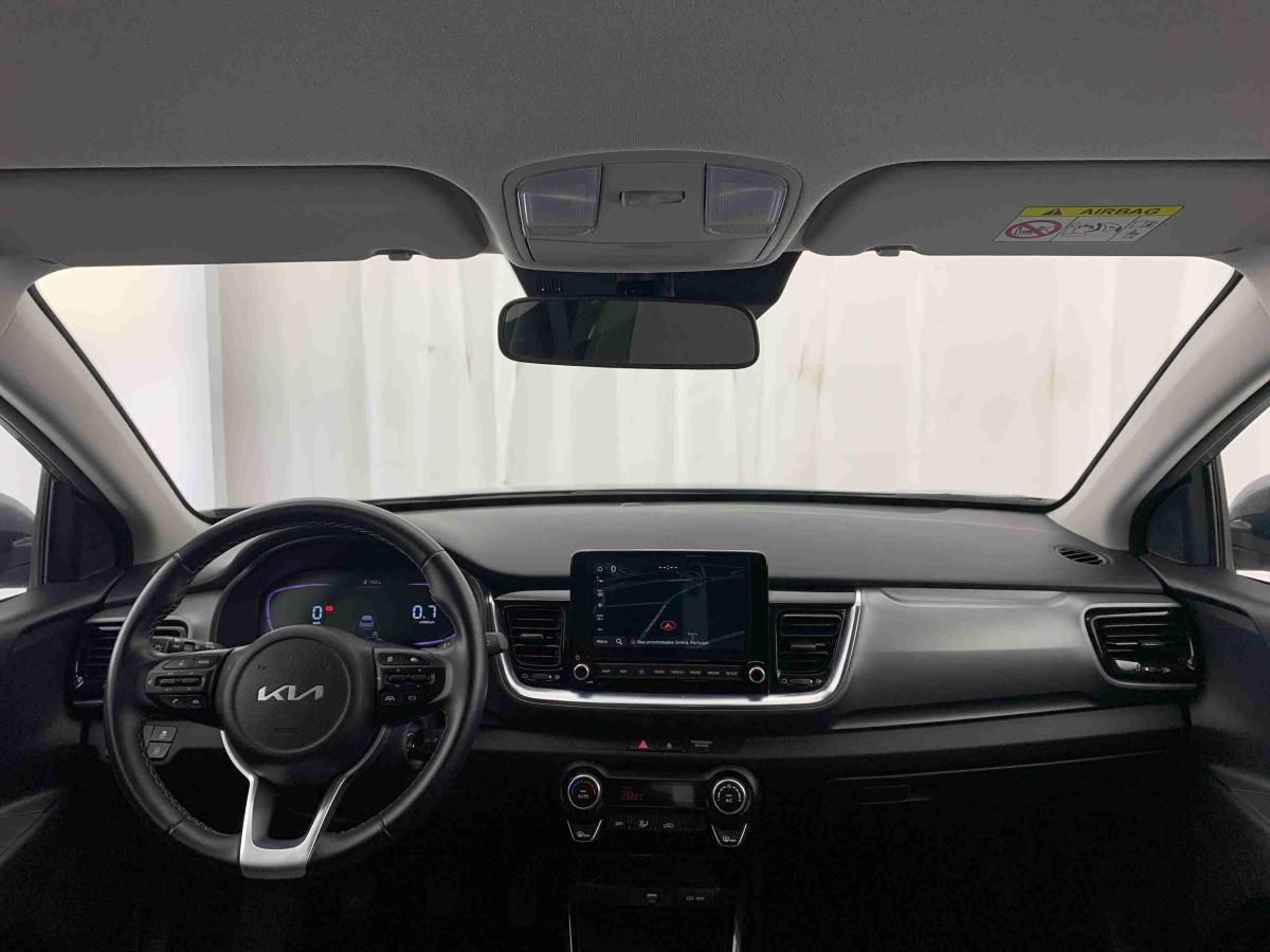 kia-stonic-2025-gasolina-1197cc