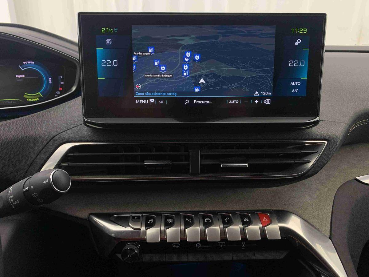 peugeot-3008-2023-hibrido-1598cc