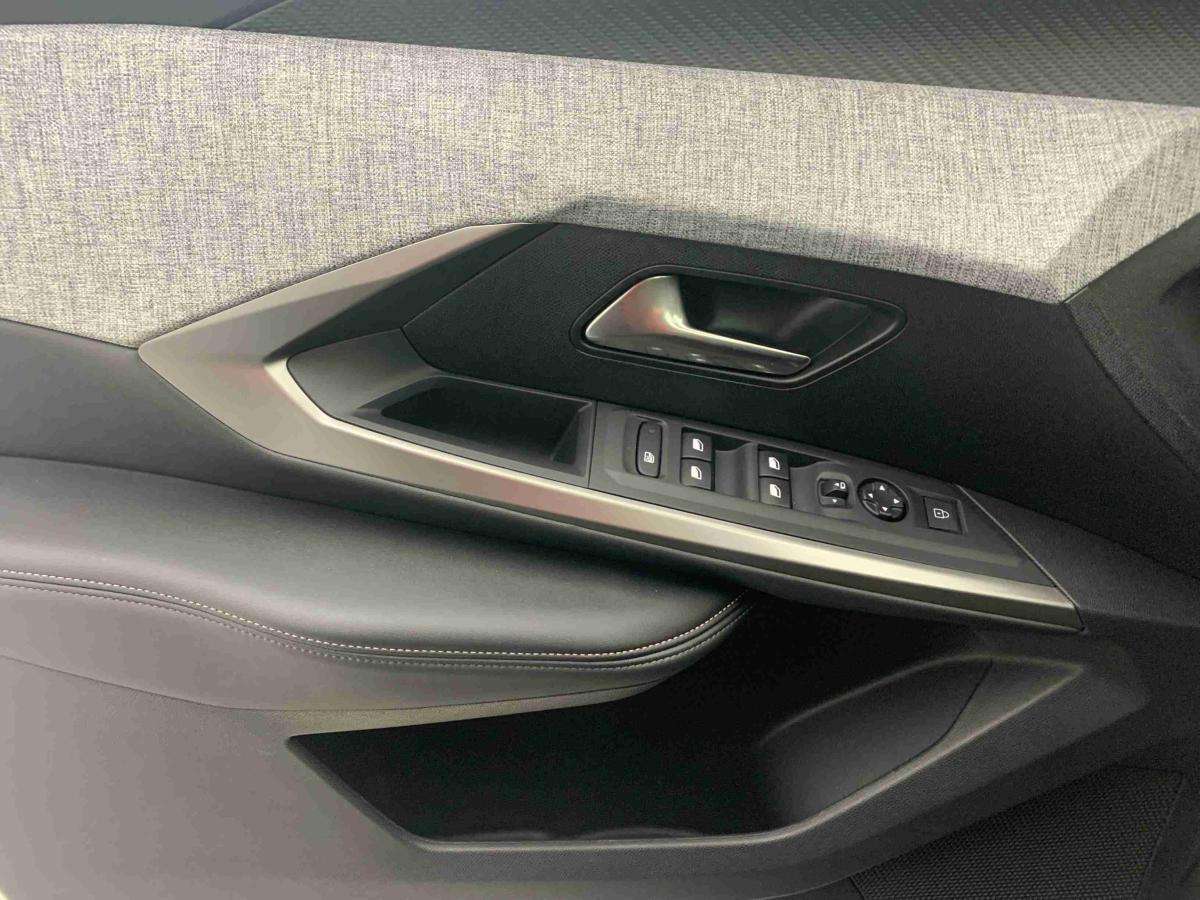 peugeot-3008-2025-gasolina-1199cc