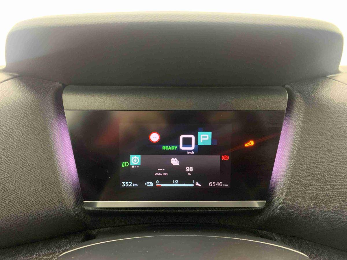 citroen-e-c4-2023-eletrico-0cc