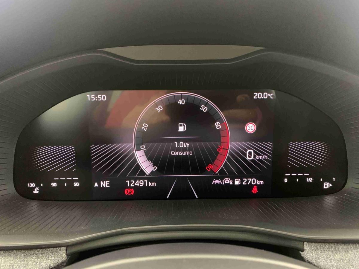 skoda-kamiq-2025-gasolina-999cc