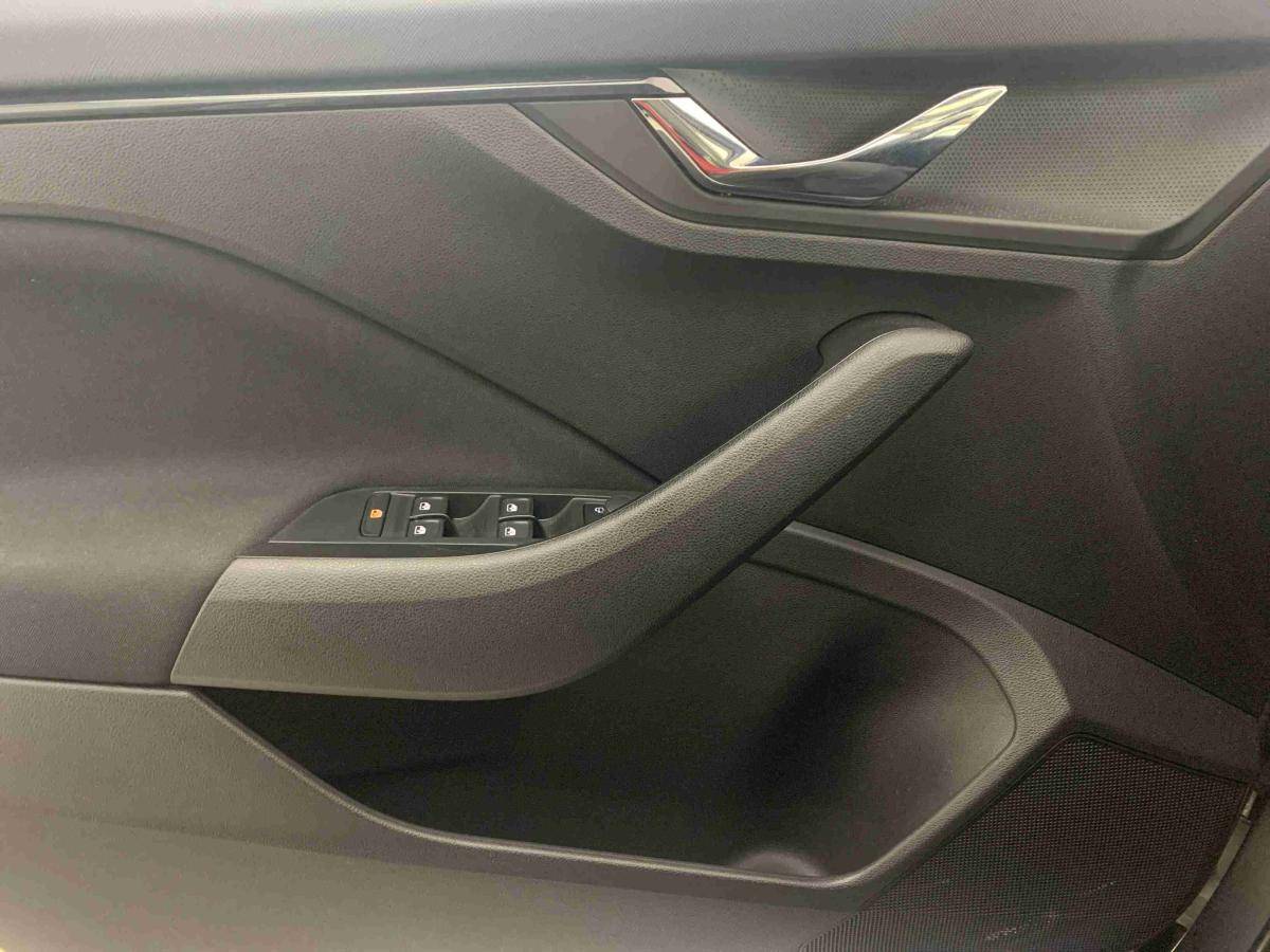 skoda-kamiq-2025-gasolina-999cc