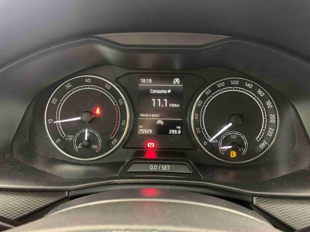 skoda-kamiq-2023-gasolina-999cc