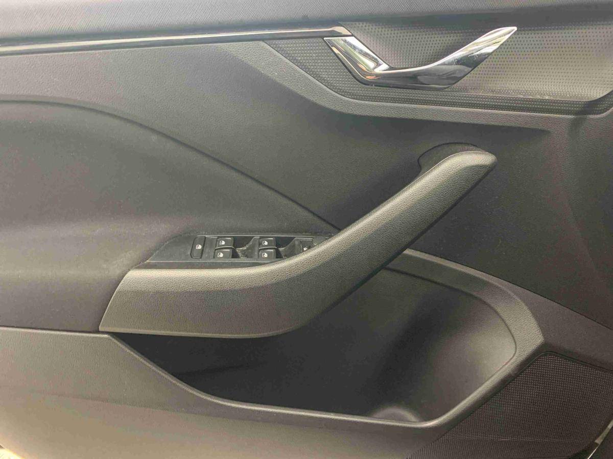 skoda-kamiq-2023-gasolina-999cc