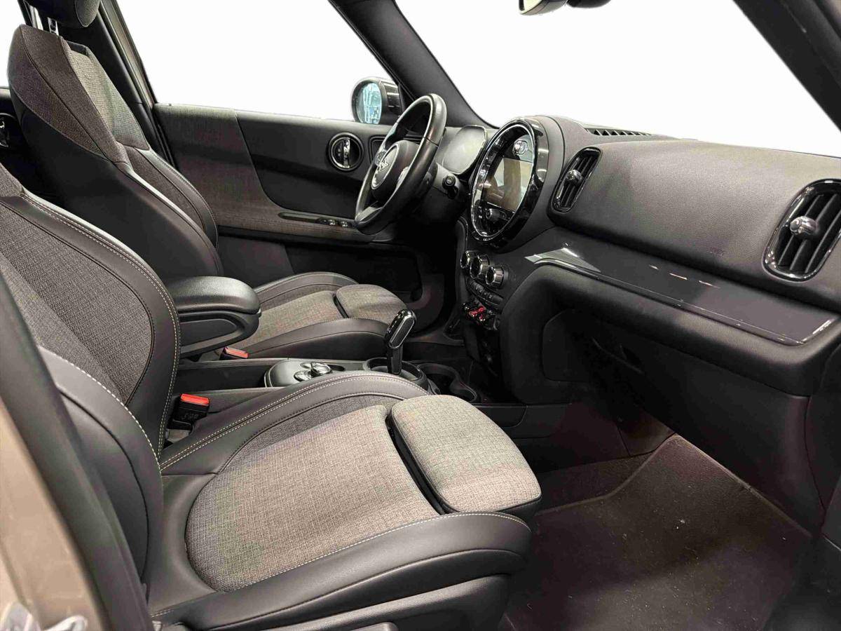 mini-countryman-2023-diesel-1995cc