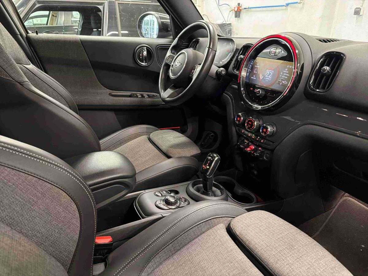 mini-countryman-2023-diesel-1995cc