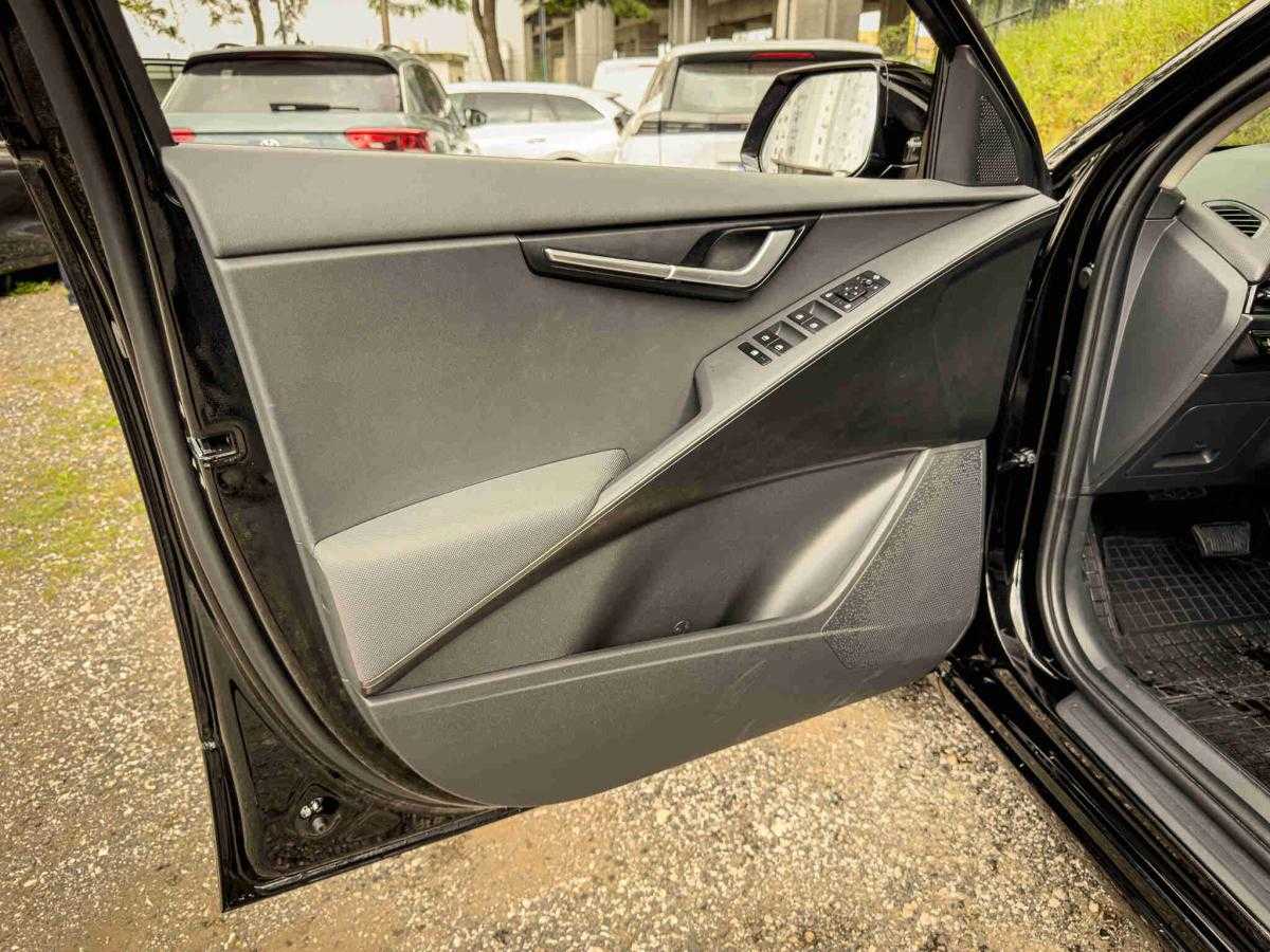 kia-niro-2024-hibrido-1580cc