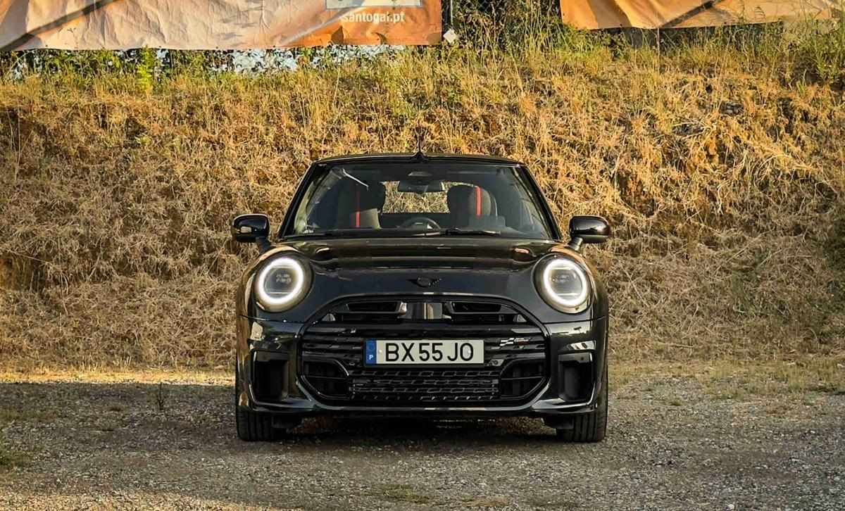 mini-cabrio-2025-gasolina-1998cc