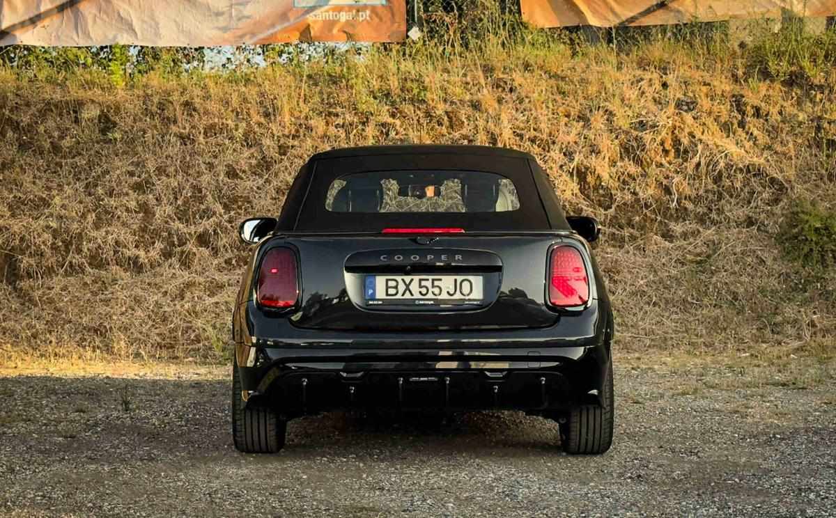 mini-cabrio-2025-gasolina-1998cc