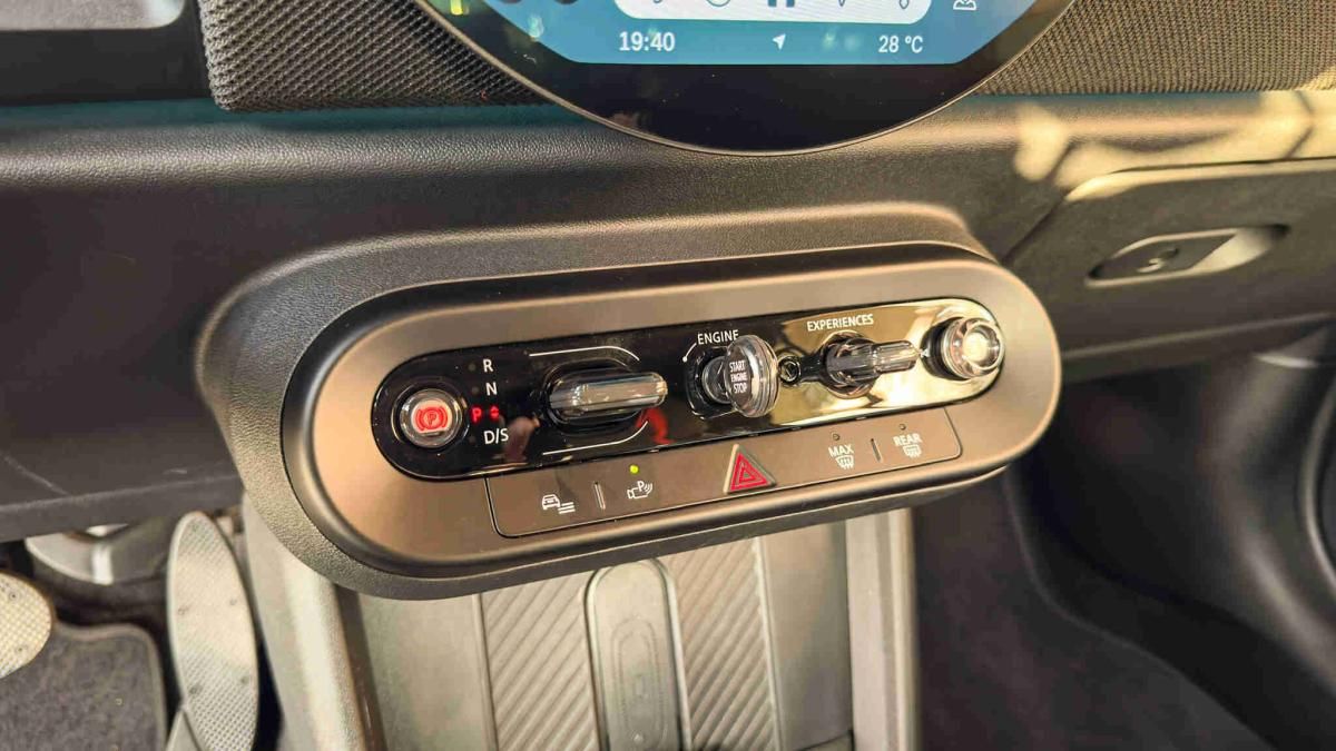 mini-cabrio-2025-gasolina-1998cc