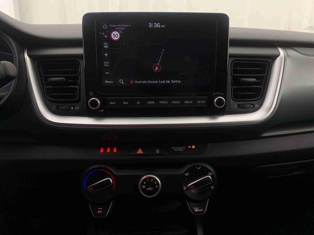 kia-stonic-2025-gasolina-1197cc