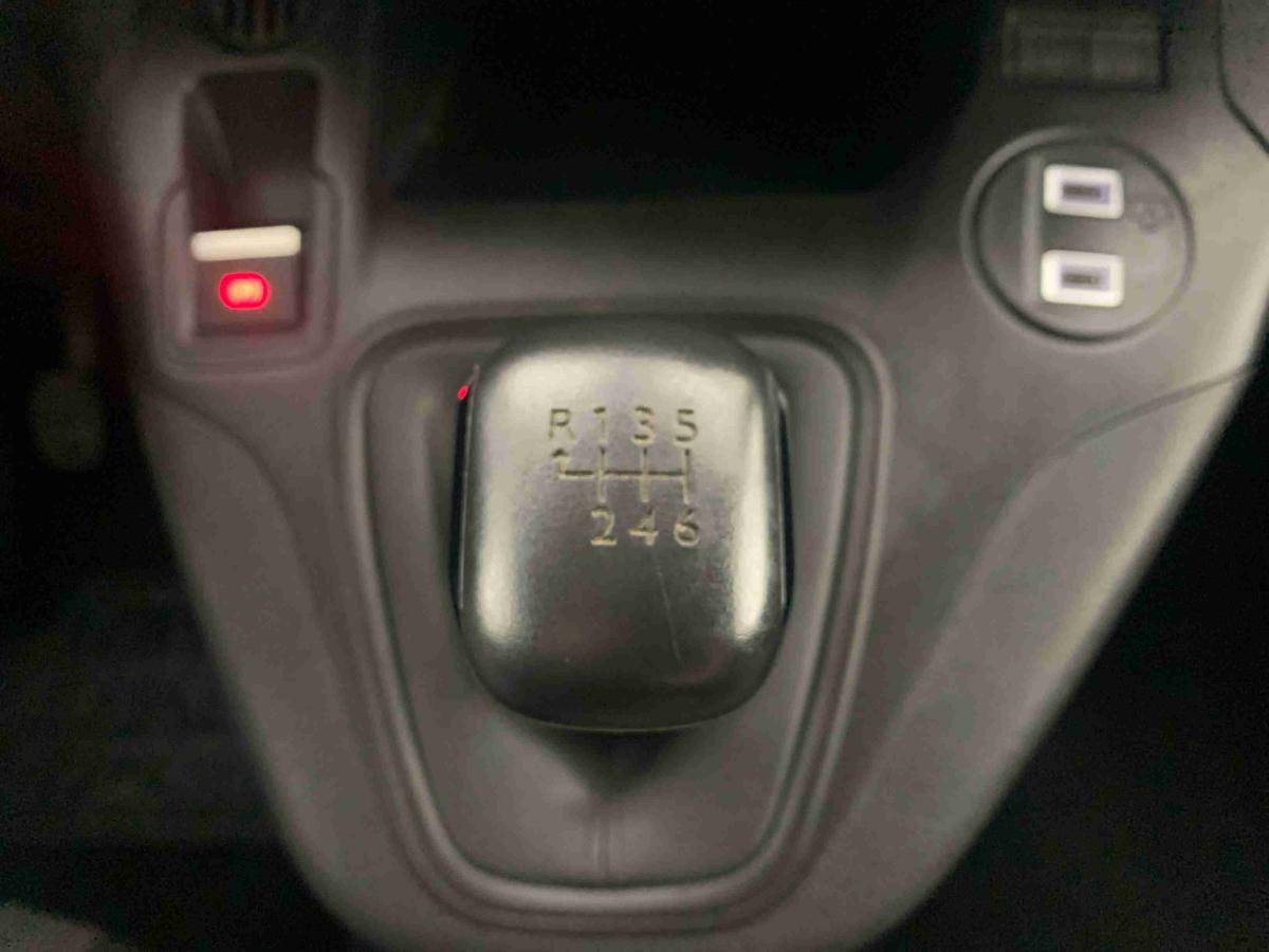 peugeot-partner-2024-diesel-1499cc