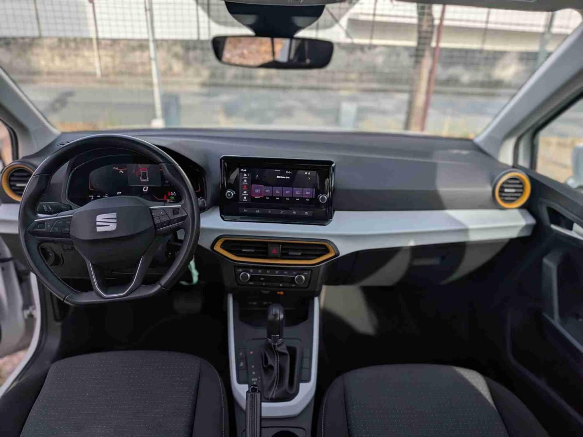 seat-arona-2025-gasolina-999cc