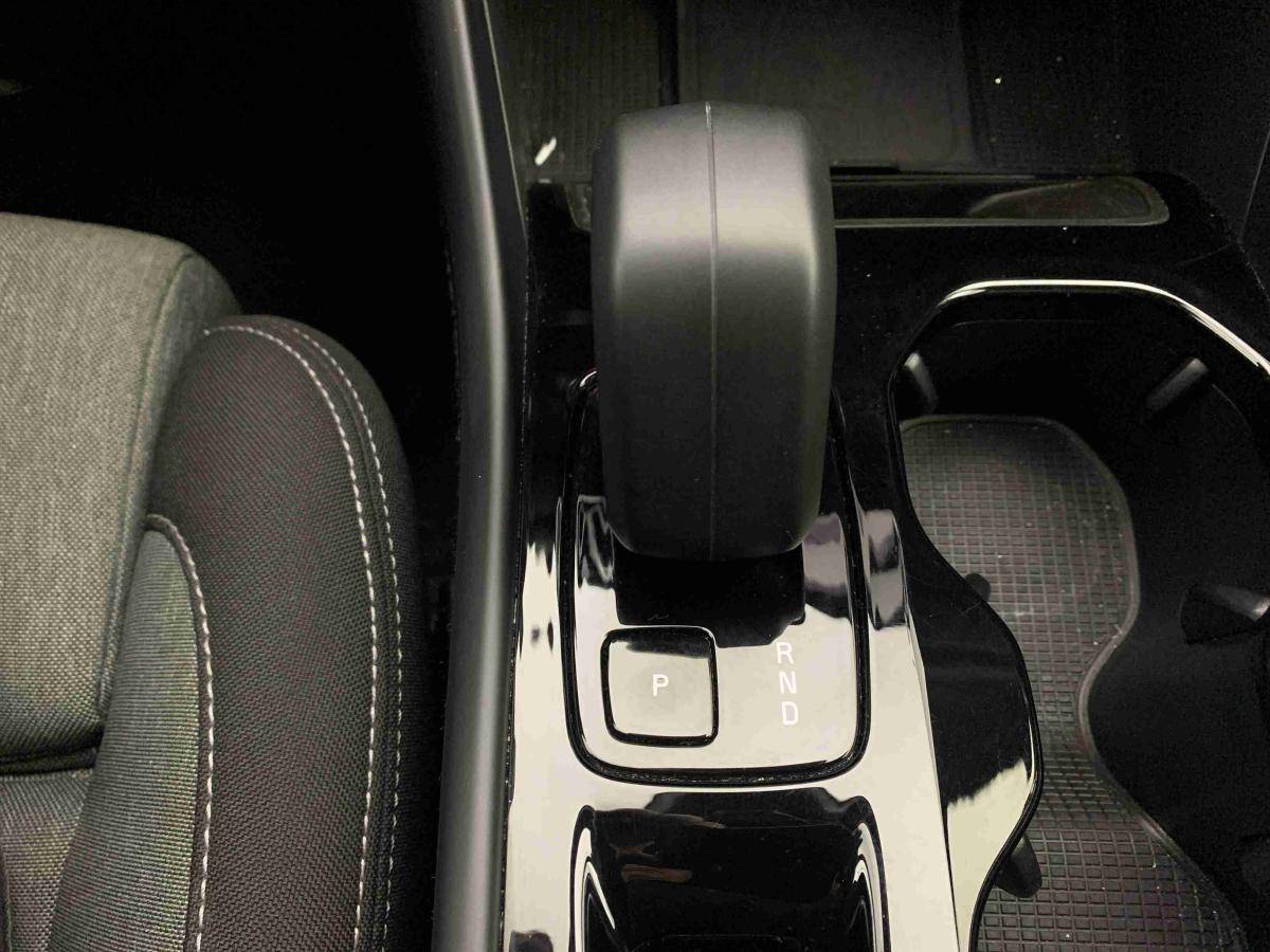 volvo-xc40-2025-gasolina-1969cc