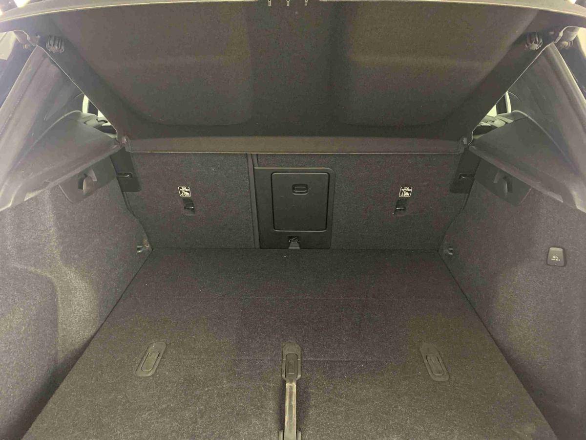volvo-xc40-2025-gasolina-1969cc