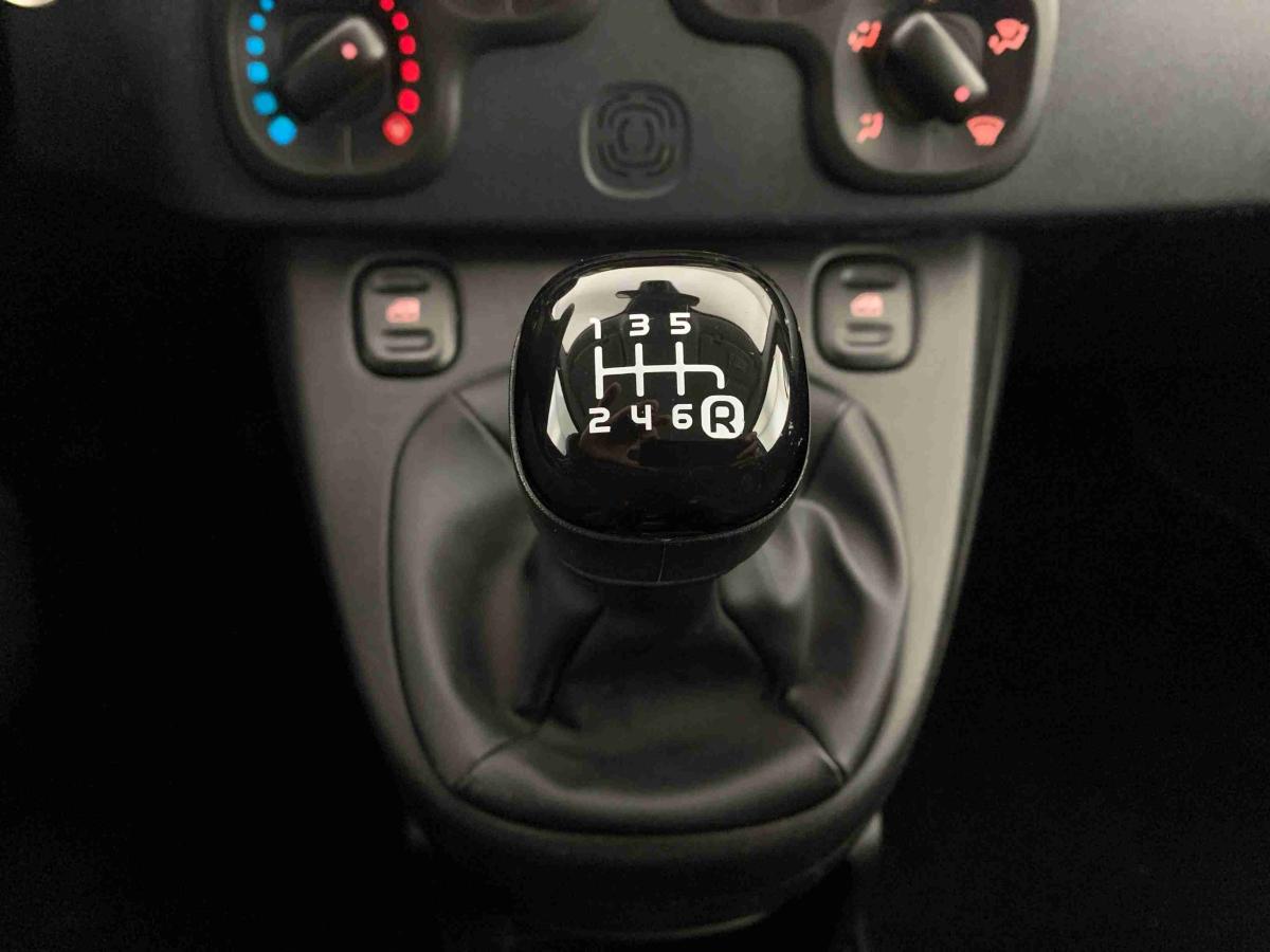 fiat-panda-2024-gasolina-999cc