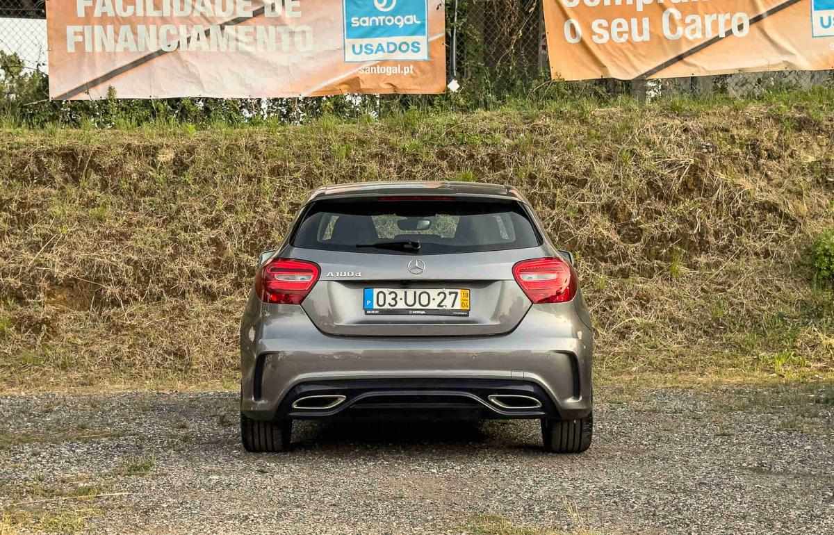 mercedes-benz-180-2018-diesel-1461cc
