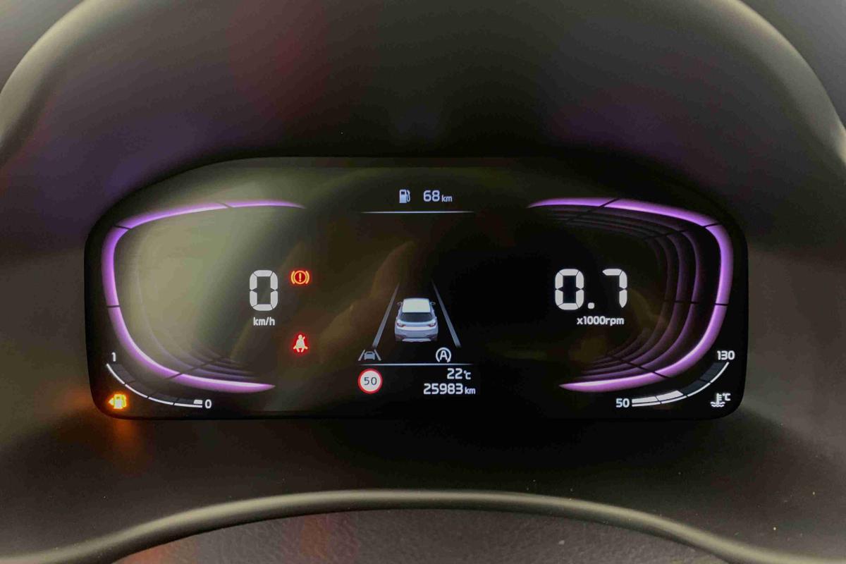 kia-stonic-2025-gasolina-1197cc