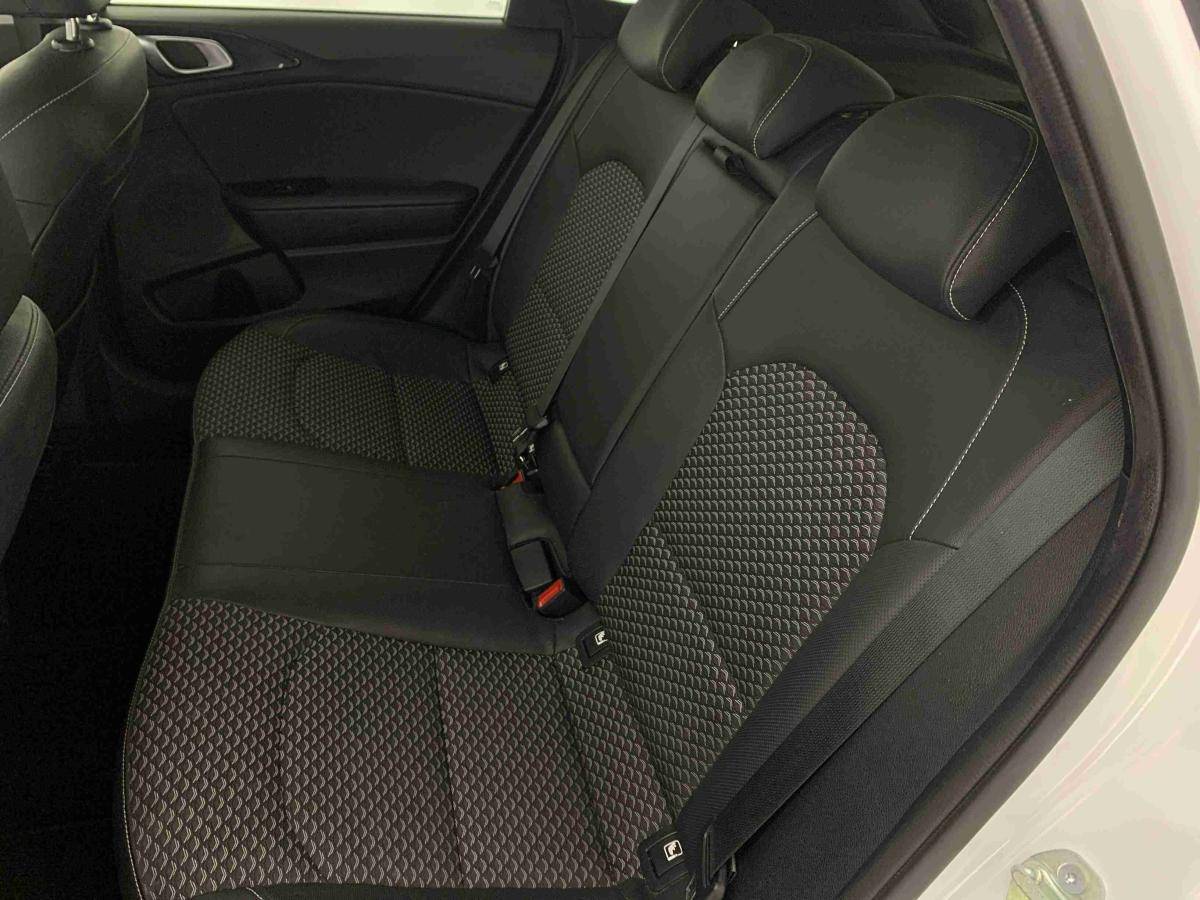 kia-ceed-2025-gasolina-998cc