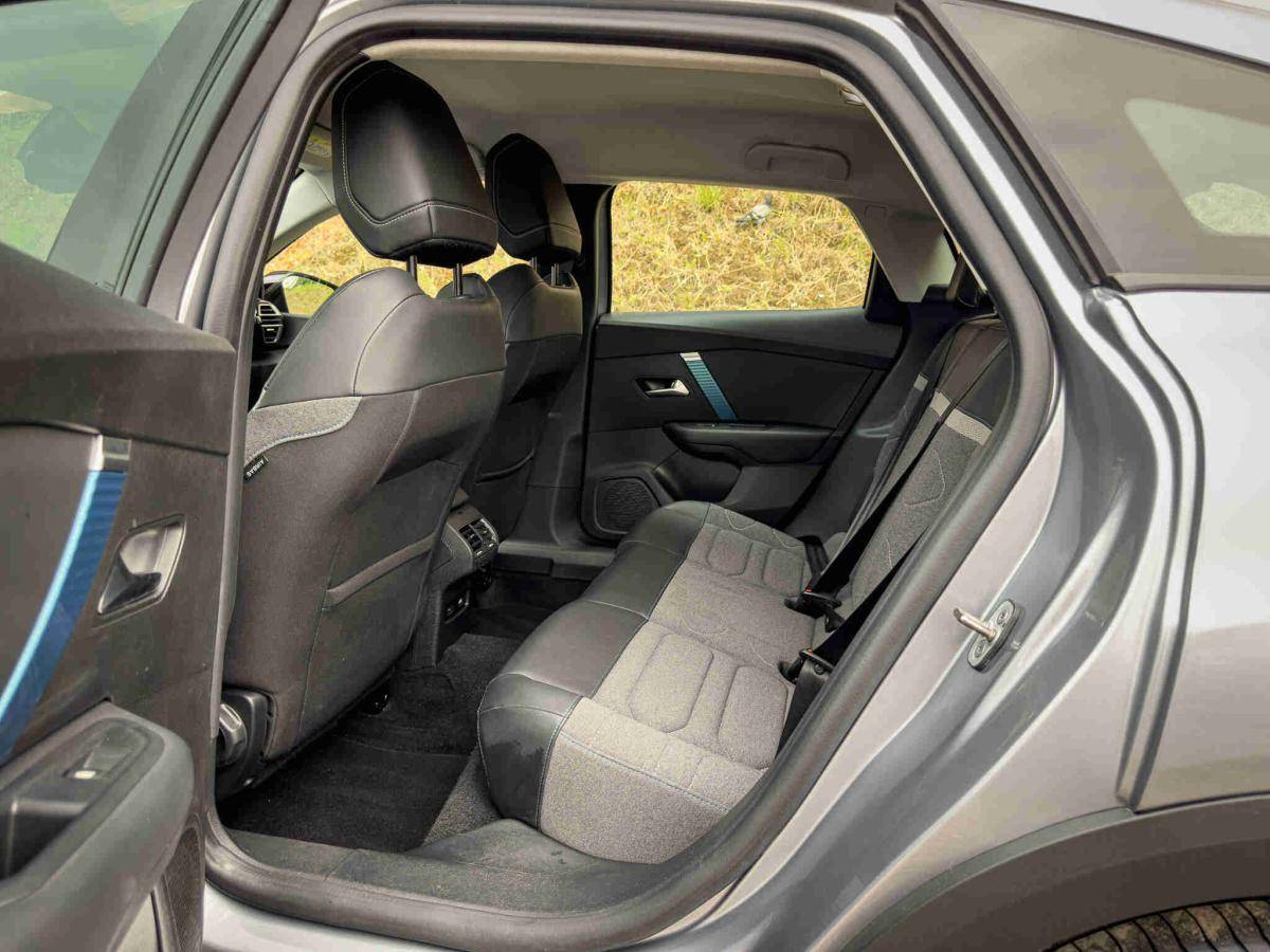 citroen-e-c4-2022-eletrico-0cc