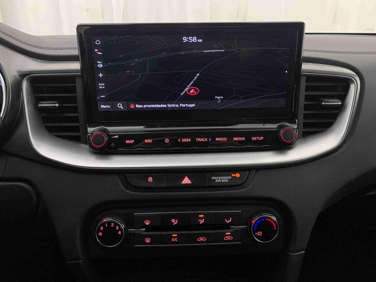 kia-xceed-2025-gasolina-998cc