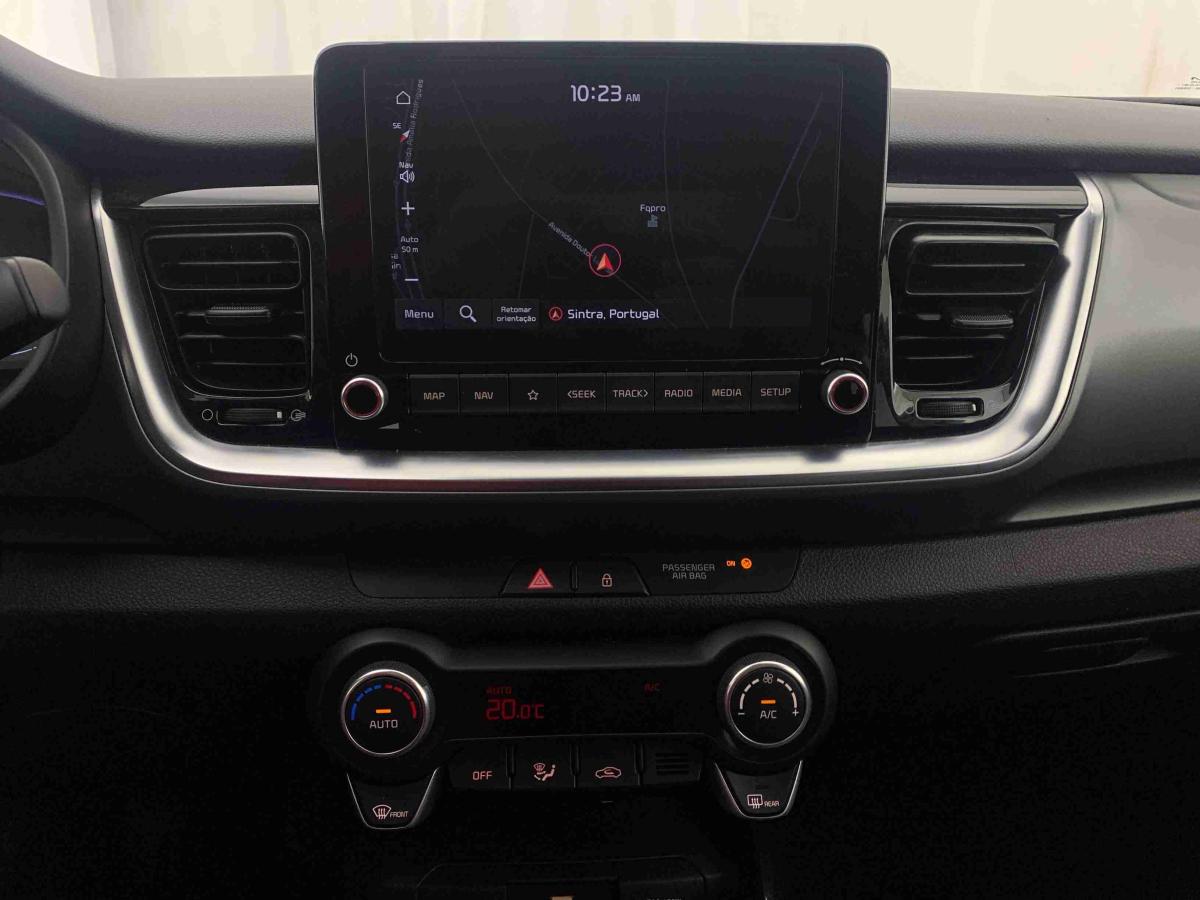 kia-stonic-2025-gasolina-1197cc