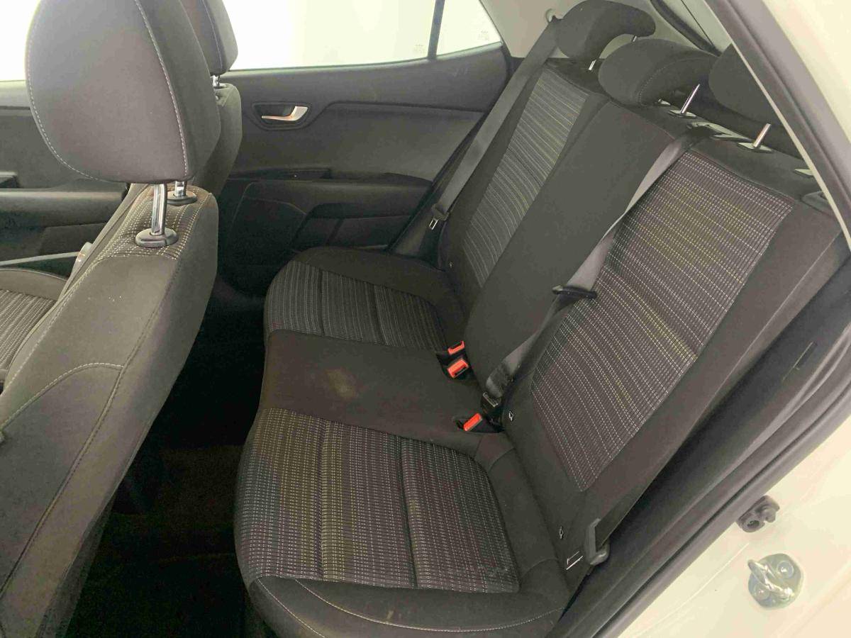 kia-stonic-2025-gasolina-998cc