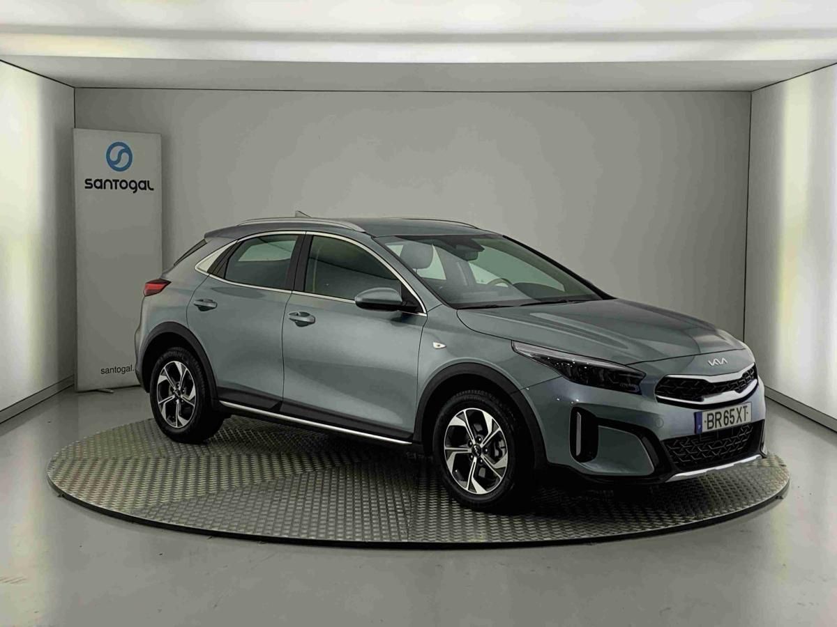 kia-xceed-2025-gasolina-998cc