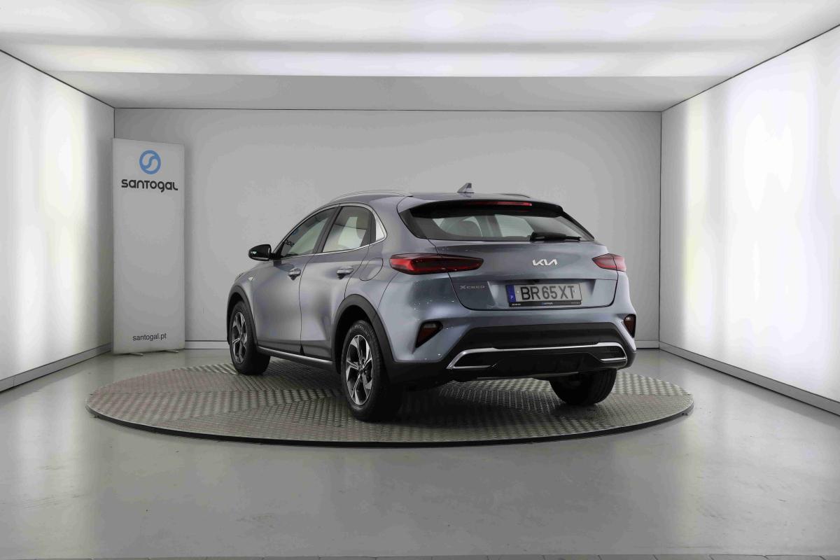 kia-xceed-2025-gasolina-998cc