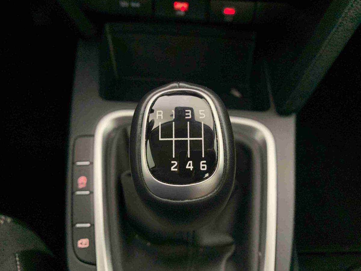 kia-xceed-2025-gasolina-998cc