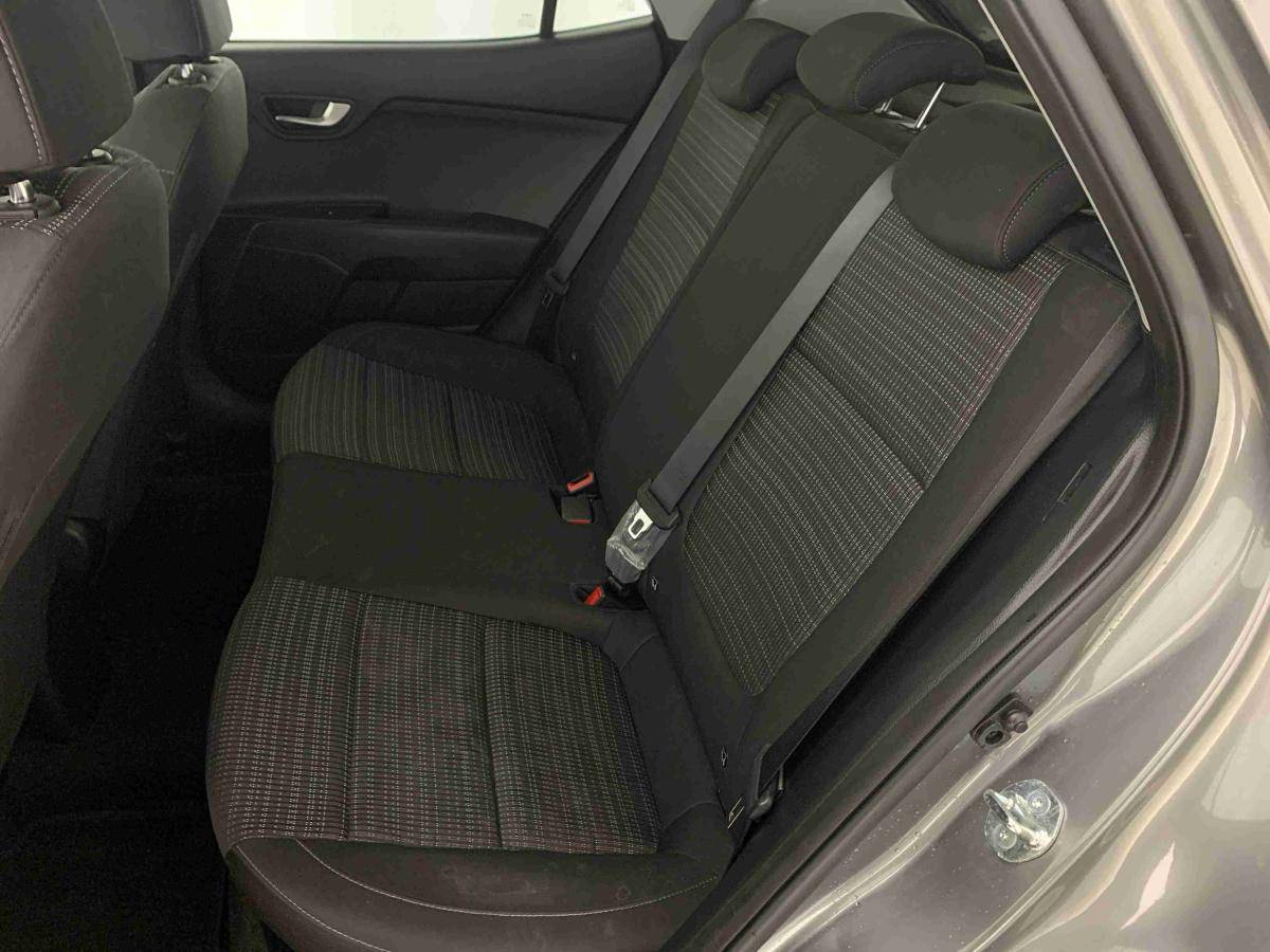 kia-stonic-2025-gasolina-998cc