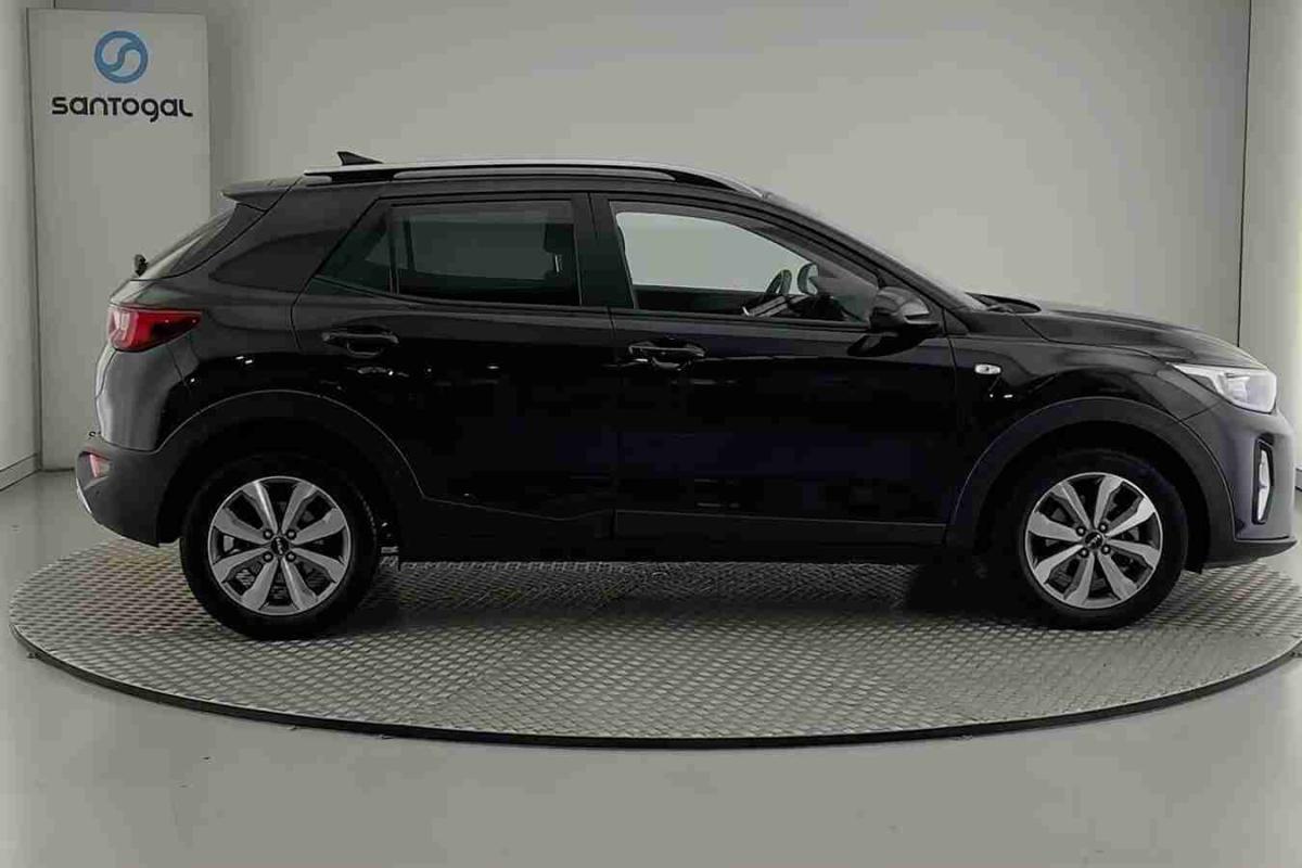 kia-stonic-2025-gasolina-1197cc