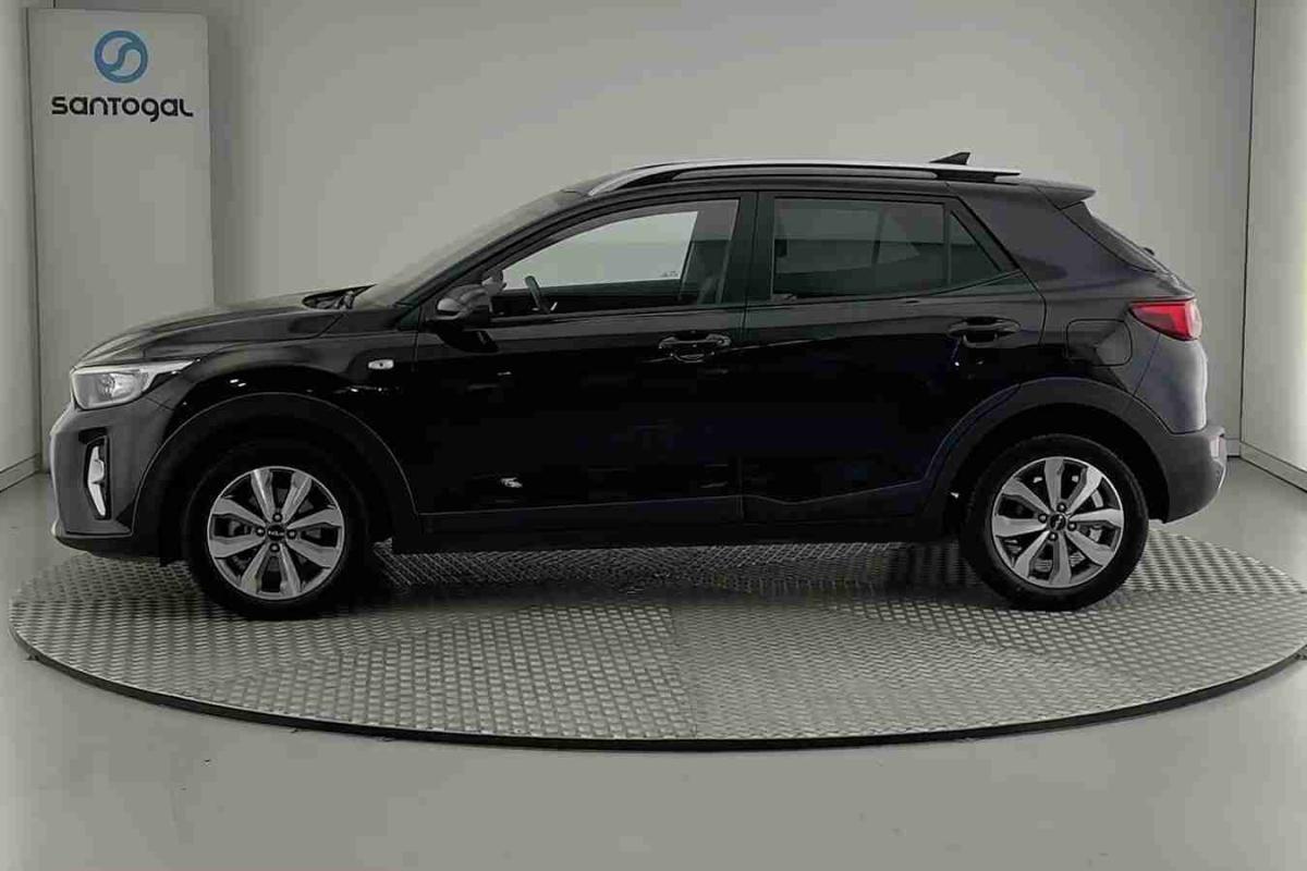 kia-stonic-2025-gasolina-1197cc