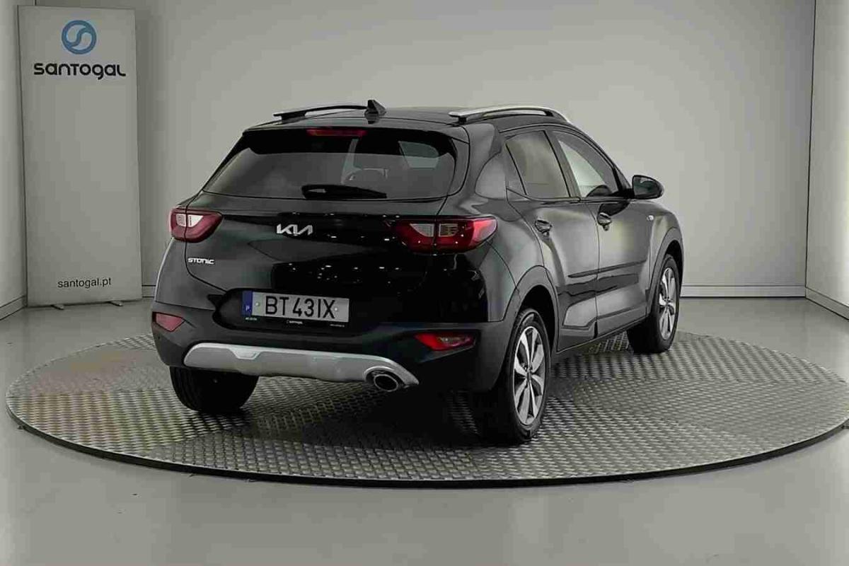 kia-stonic-2025-gasolina-1197cc