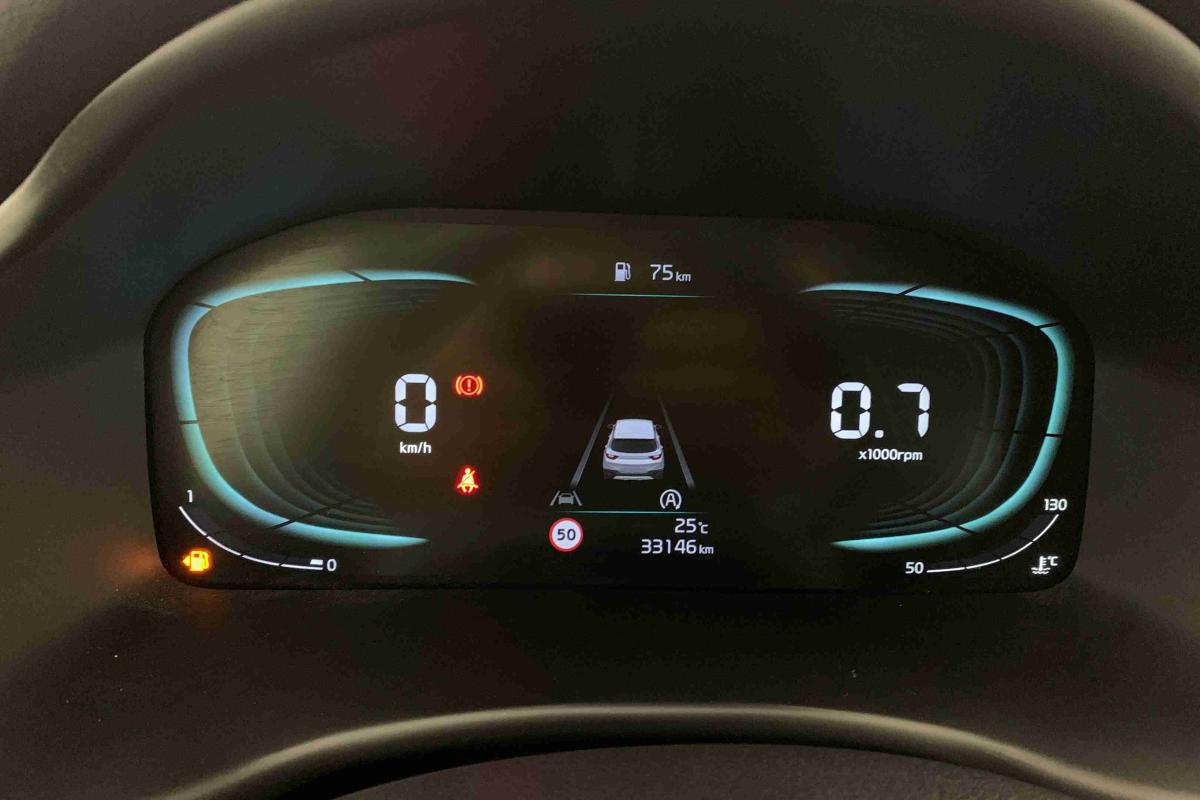 kia-stonic-2025-gasolina-1197cc