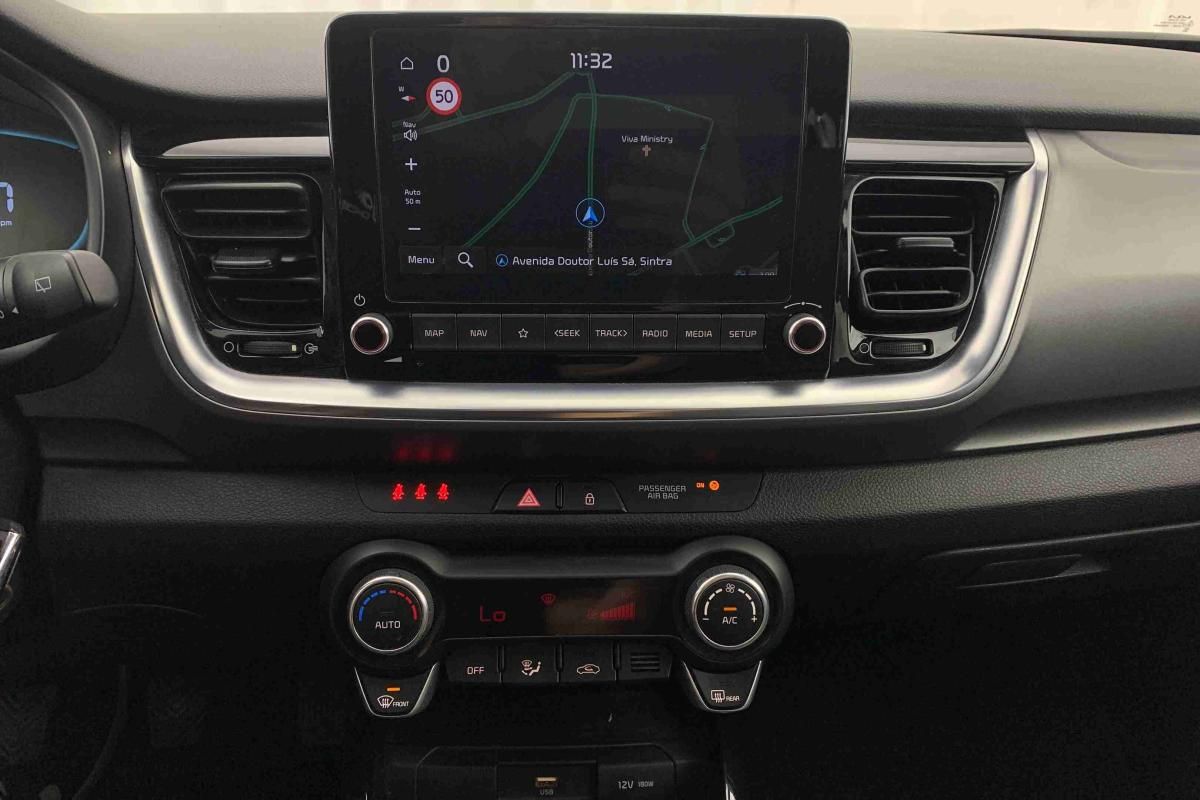 kia-stonic-2025-gasolina-1197cc