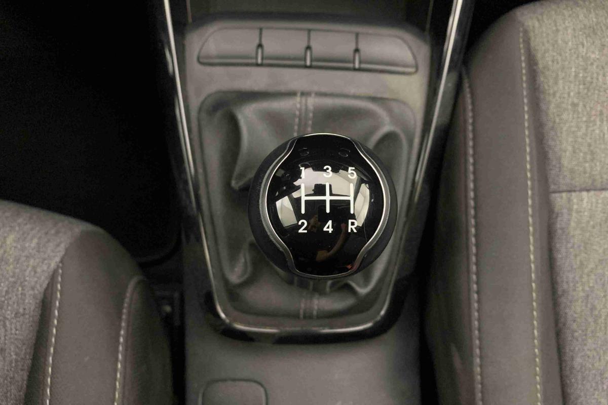 kia-stonic-2025-gasolina-1197cc