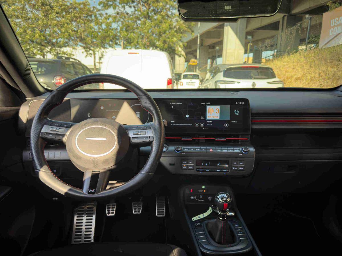hyundai-kauai-2023-gasolina-998cc
