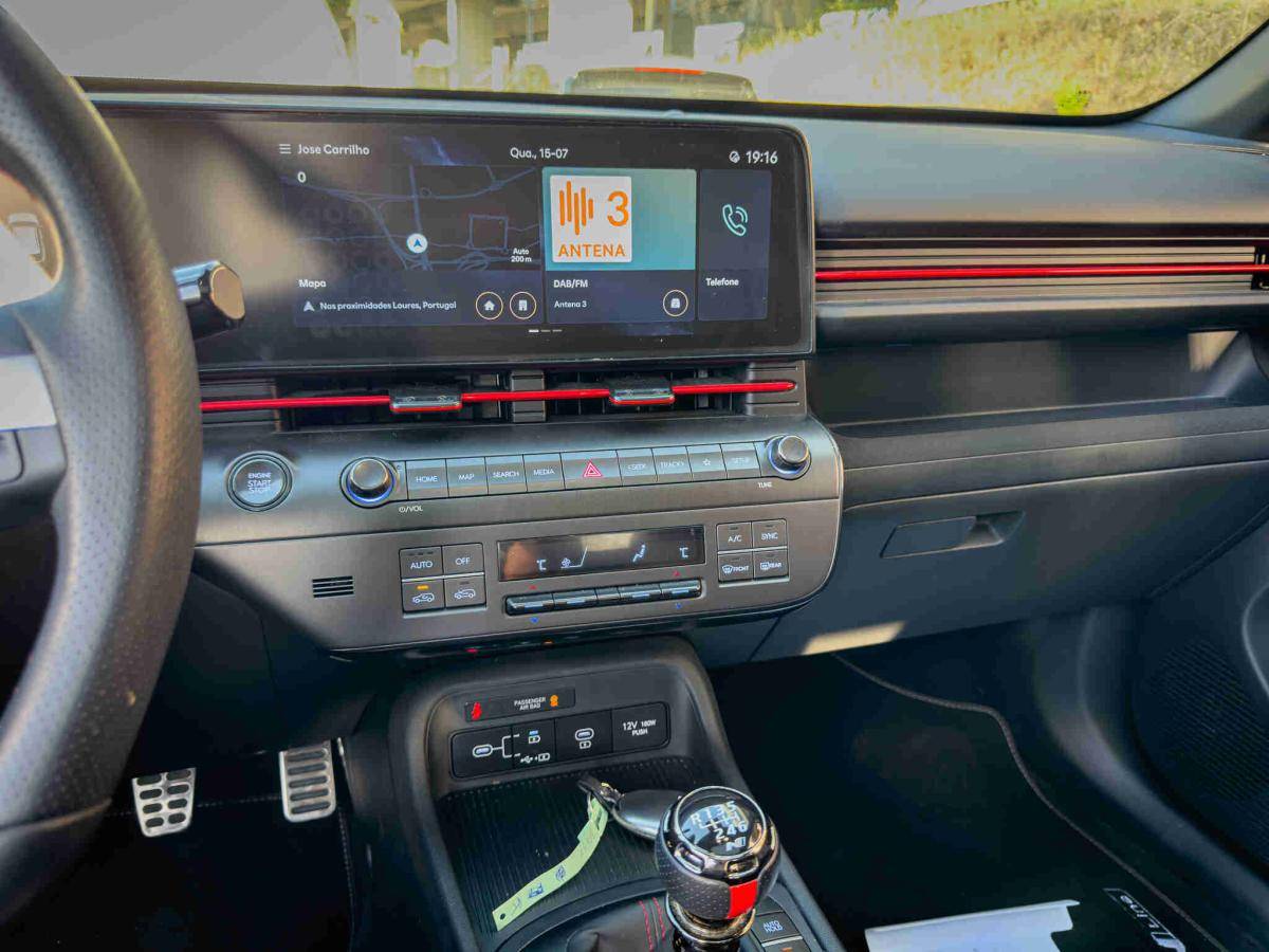 hyundai-kauai-2023-gasolina-998cc