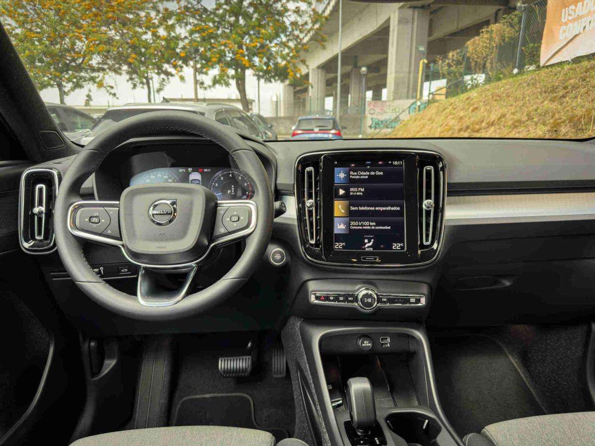 volvo-xc40-2024-gasolina-1477cc