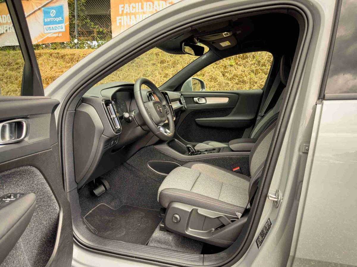 volvo-xc40-2024-gasolina-1477cc