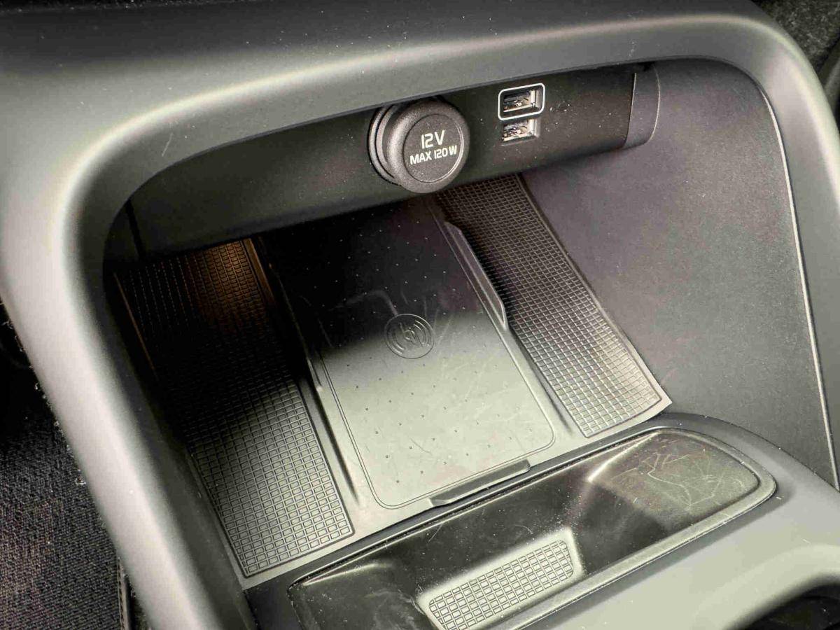 volvo-xc40-2024-gasolina-1477cc