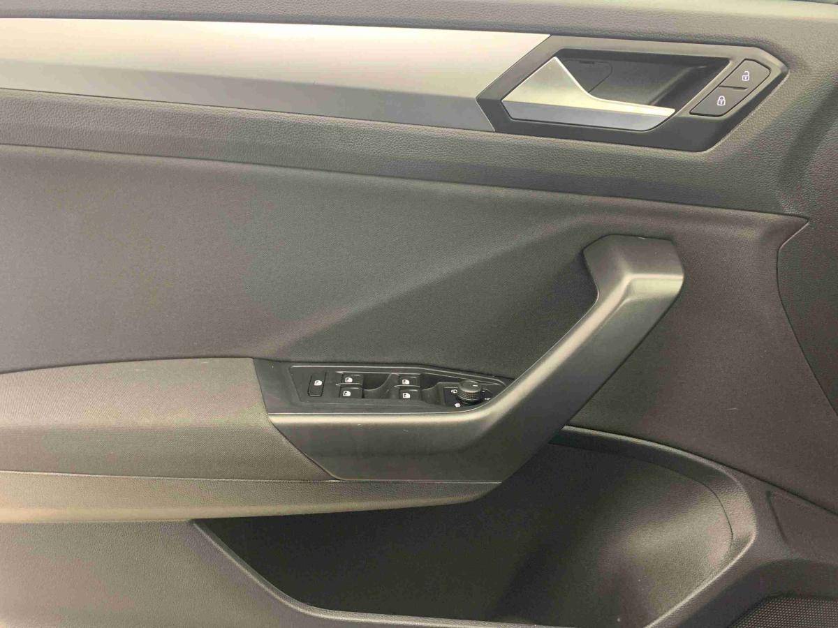 volkswagen-t-roc-2024-gasolina-999cc