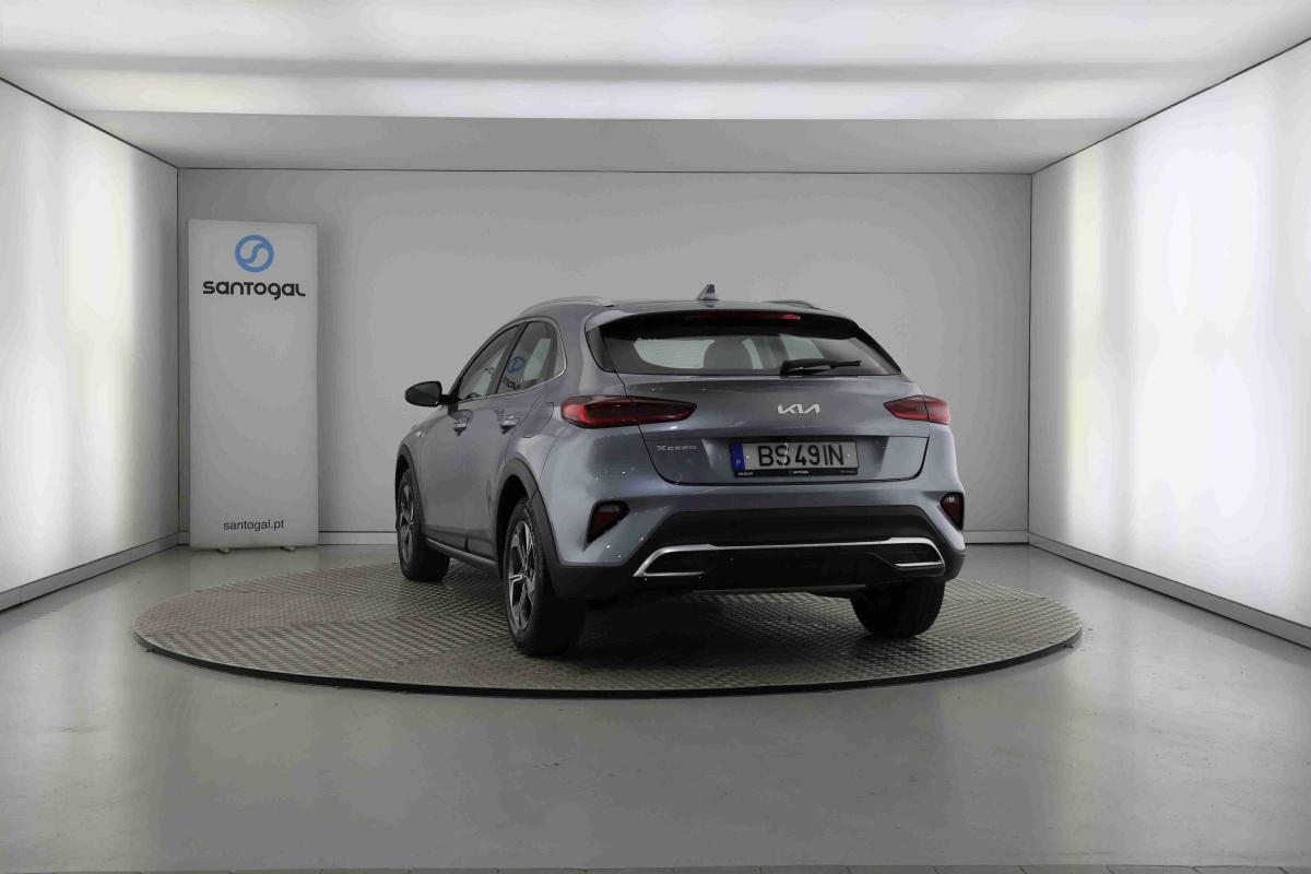 kia-xceed-2025-gasolina-998cc