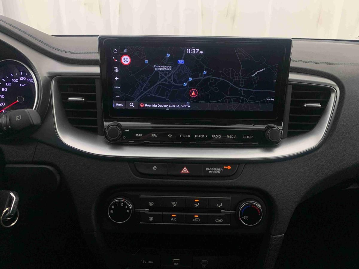 kia-xceed-2025-gasolina-998cc