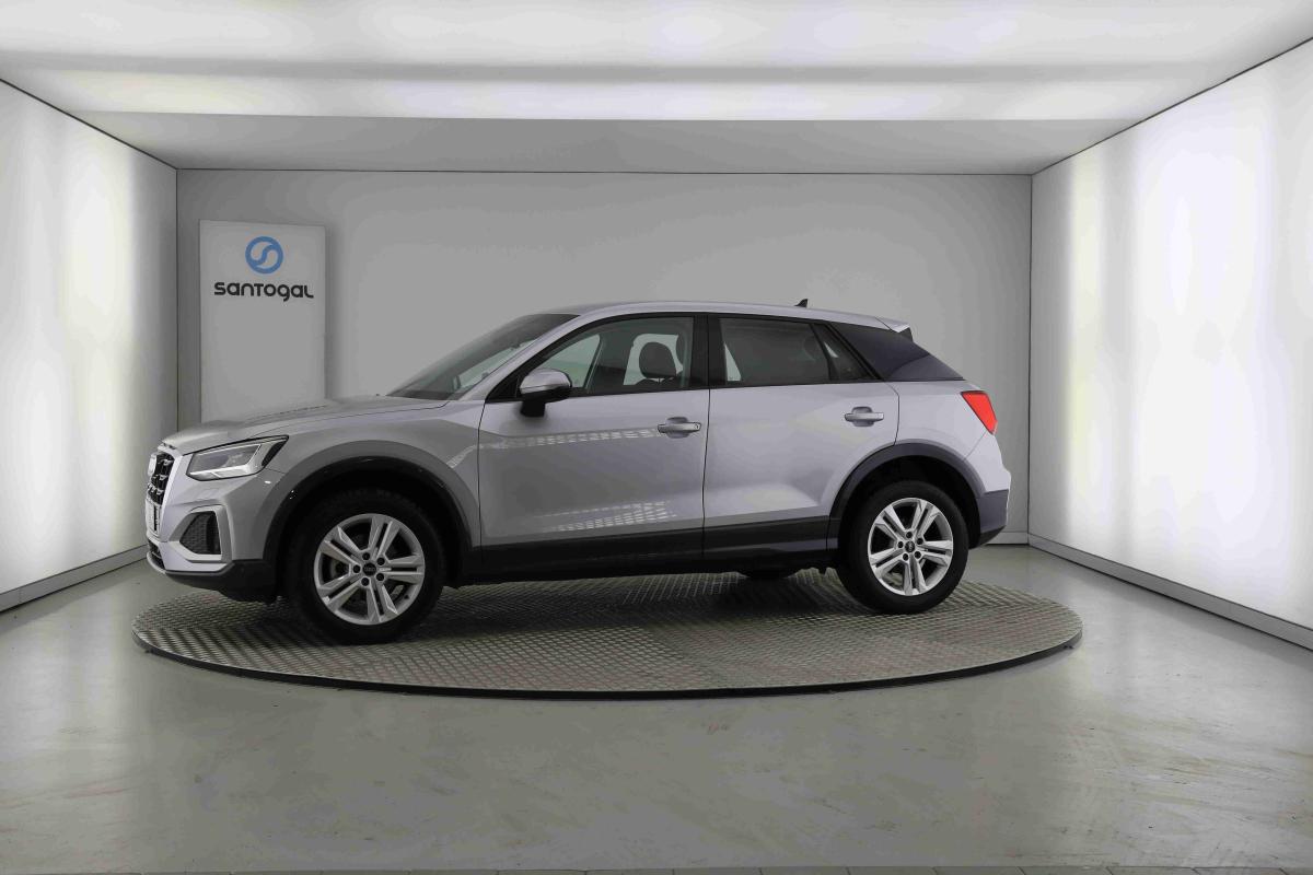 audi-q2-2025-gasolina-999cc