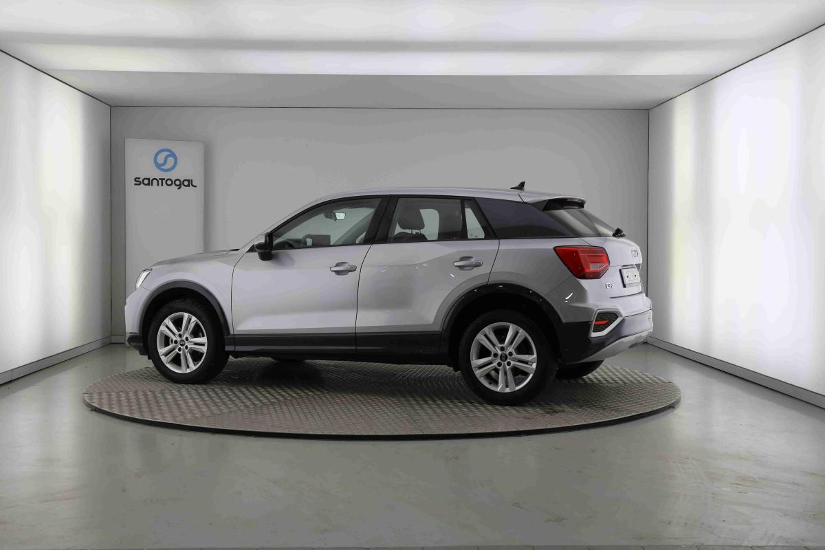 audi-q2-2025-gasolina-999cc