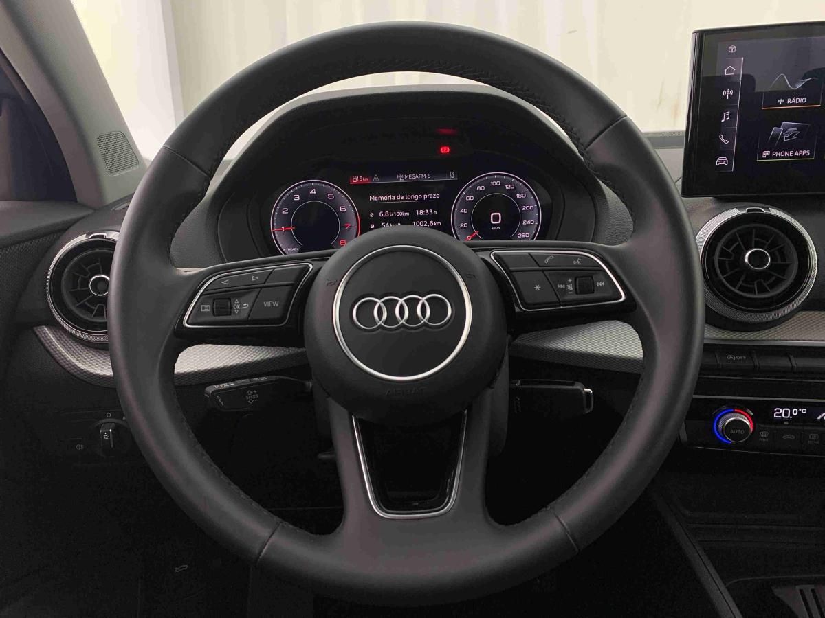 audi-q2-2025-gasolina-999cc