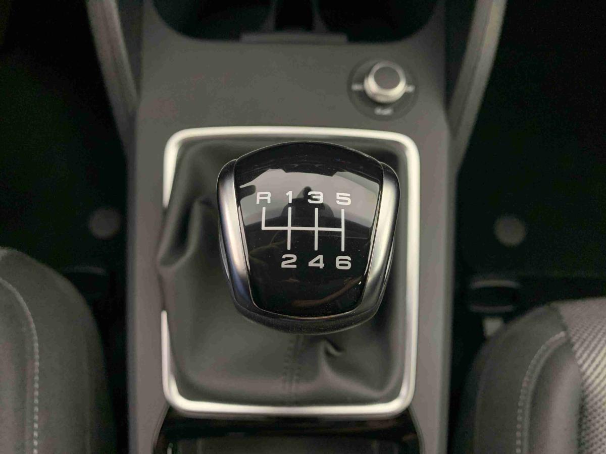 audi-q2-2025-gasolina-999cc