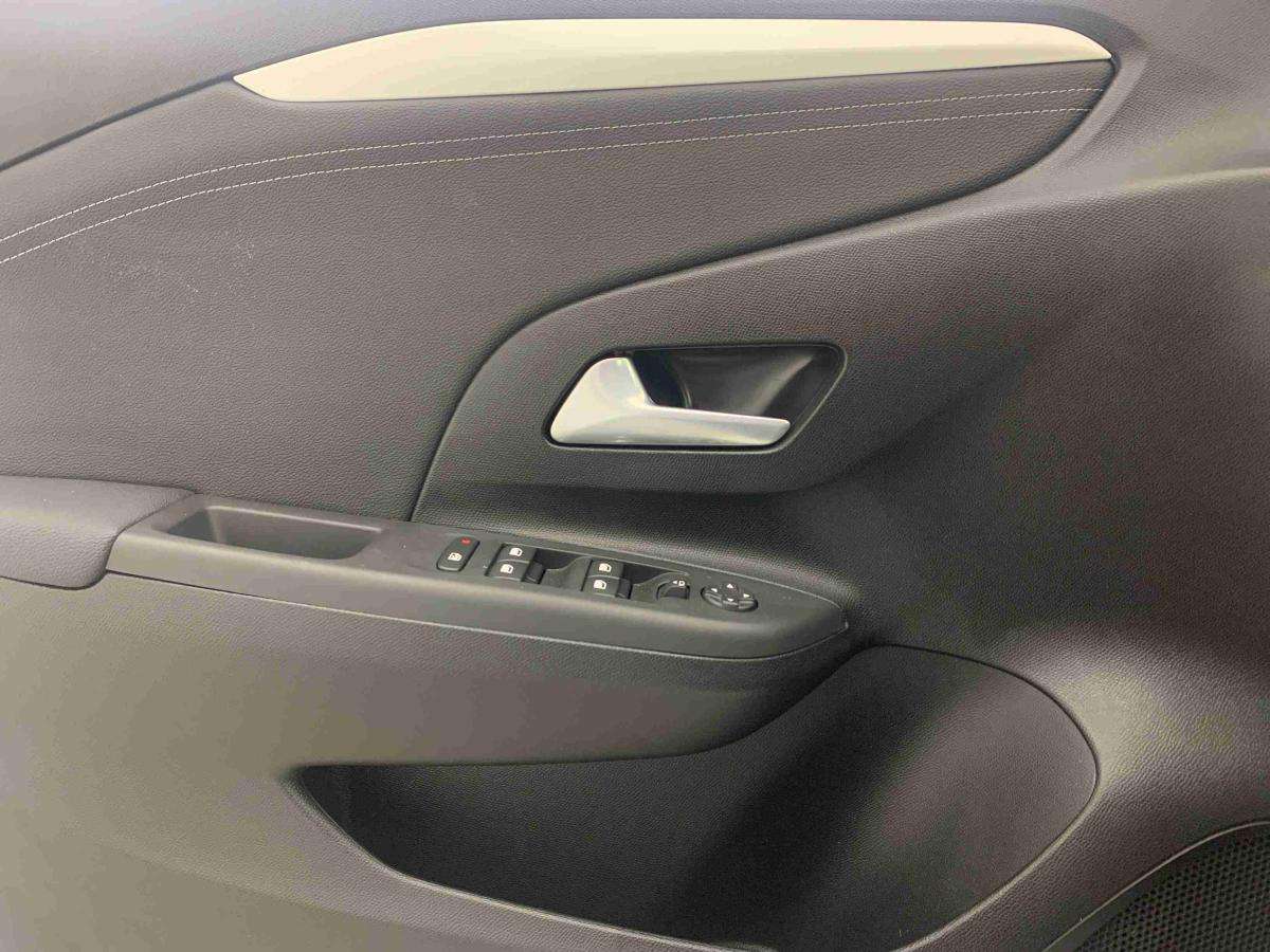 opel-corsa-e-2025-eletrico-0cc